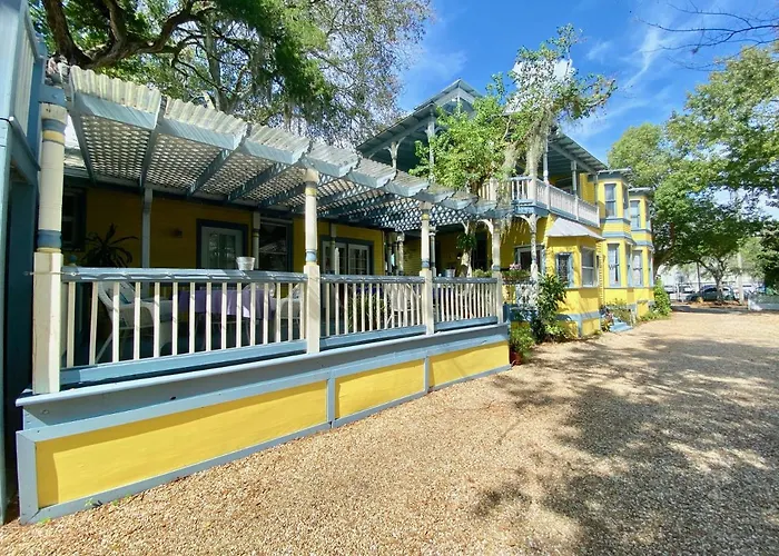 Penny Farthing Inn